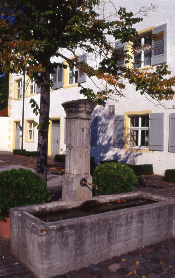 Markgraeflich Badischer Gasthof Schwanen Salem Kültér fotó